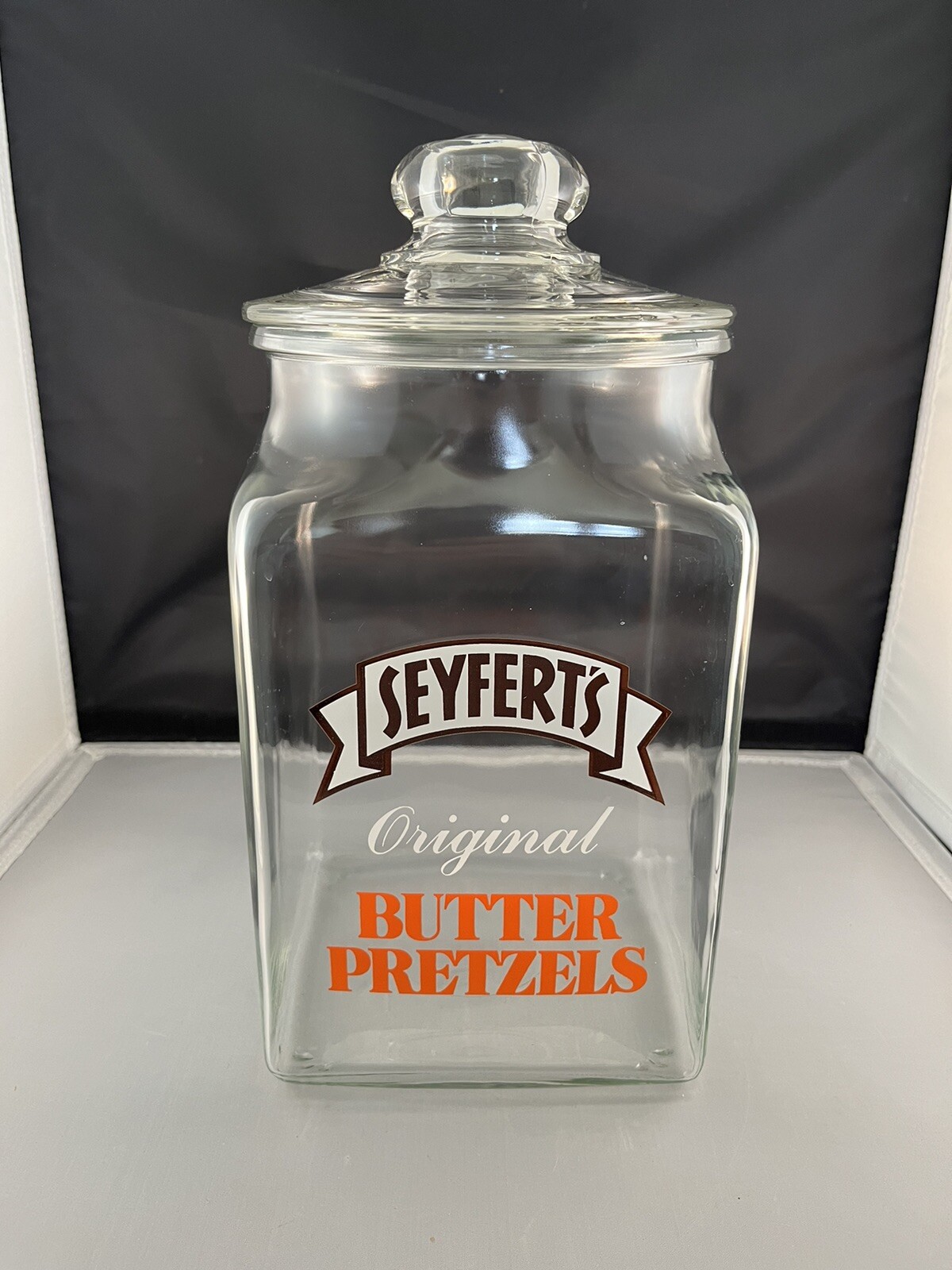 Vintage Seyferts Original Butter Pretzel Large Glass Store Display Jar