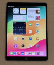 Apple iPad Pro 64GB, Wi-Fi, 10.5 in - Space Gray - MQDT2LL/A - GREAT CONDITION