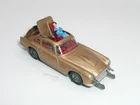 Corgi 261 James Bond 007 Aston Martin DB5  2nd Issue w/ Baddies  *vintage*