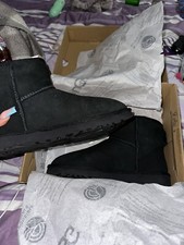 ugg boots size 6