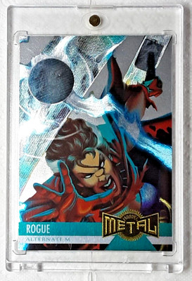 1995 POWER GRID SILVER FLASHER CARD 132 ROGUE ALTERNATE M. FREE ONE-TOUCH-HOLDER