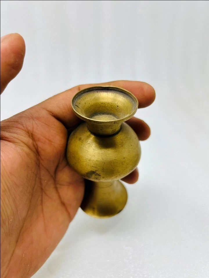 Vintage Brass Religious Holy Water Pot Old Hand Crafted Ganga Holy Water Kalash - Image 4 of 4