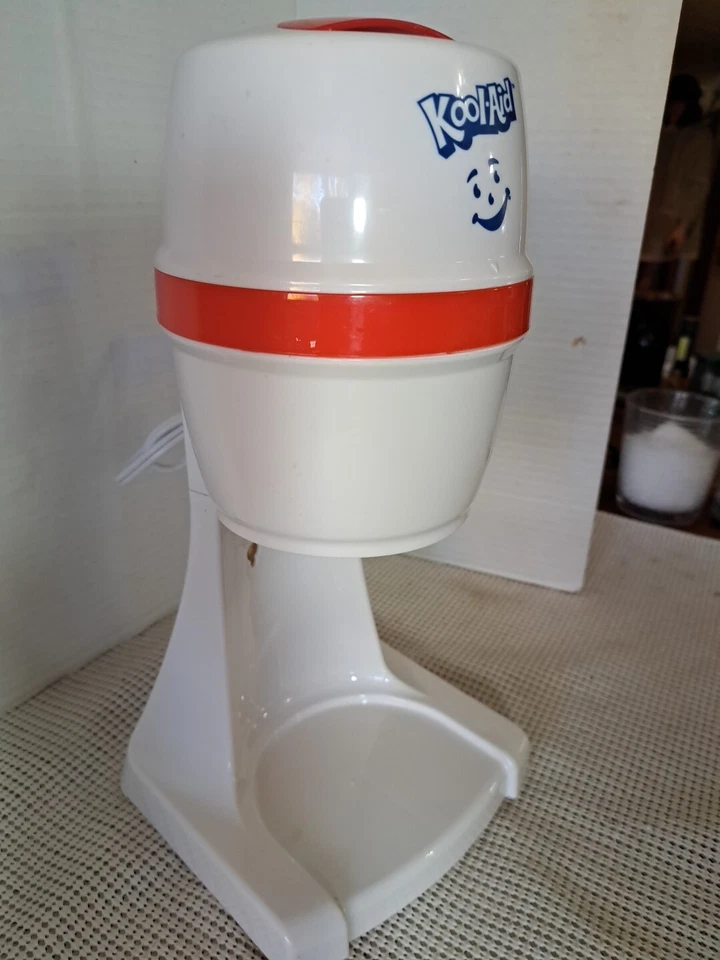 Cono de nieve eléctrico Kool-Aid cuchillas de acero inoxidable rojo y blanco sin taza Foto 4 de 4