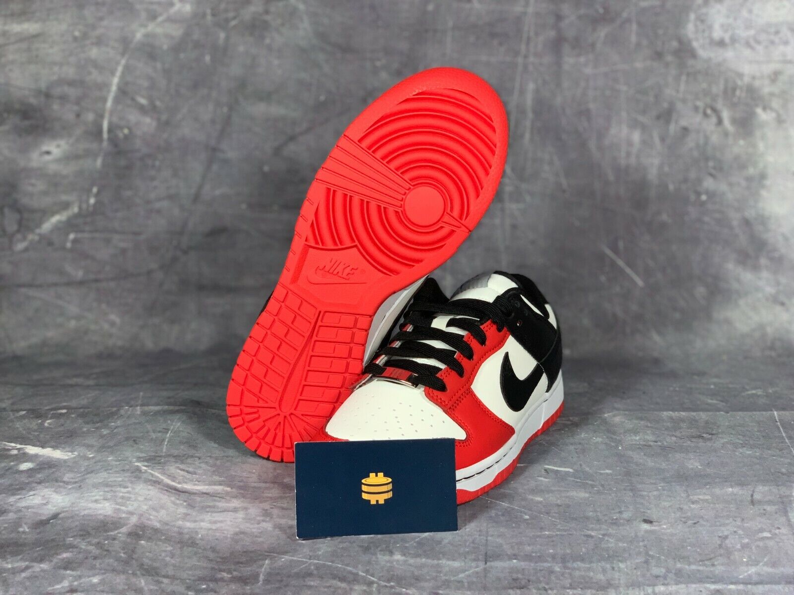 Nike Dunk Low EMB - NBA 75th Anniversary Chicago (7y/8.5w) – Cherchez  L'amont