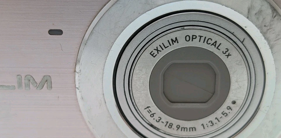 Casio Exilim EX-Z77 Pink Digital Camera 7,2 MP 3x Zoom [Works] - Image 4 of 4