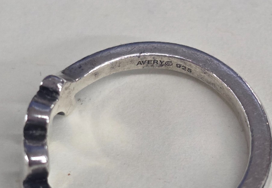 JAMES AVERY STERLING SILVER SCRIPT INITIAL "M" RI… - image 2