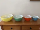 Vintage Pyrex Mixing bowl set of 4, Yellow, Green, Orange And Blue