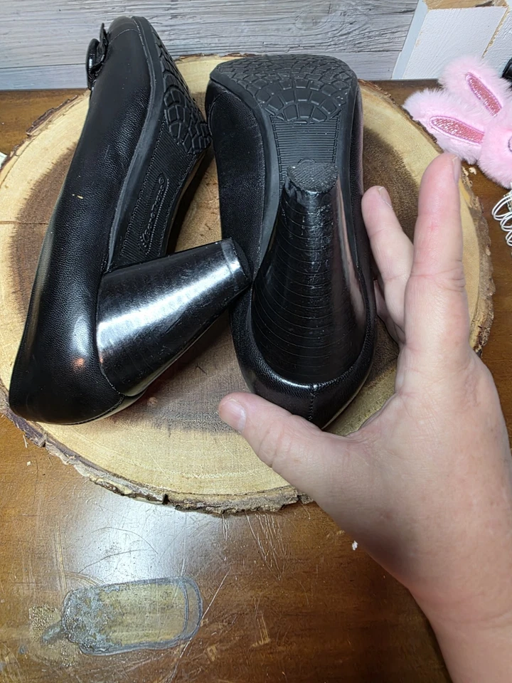 Женские модельные туфли Bare Traps размер 8,5 M - Изображение 3 из 4