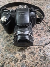 Fuji FinePix D-SLR style HS10 Digital Camera 24-720mm 30x Lens  tested