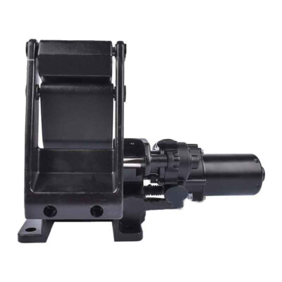 runrunmamaページ New Balance Kids' Rave Run V2 Top Strap Running Shoe (Infant