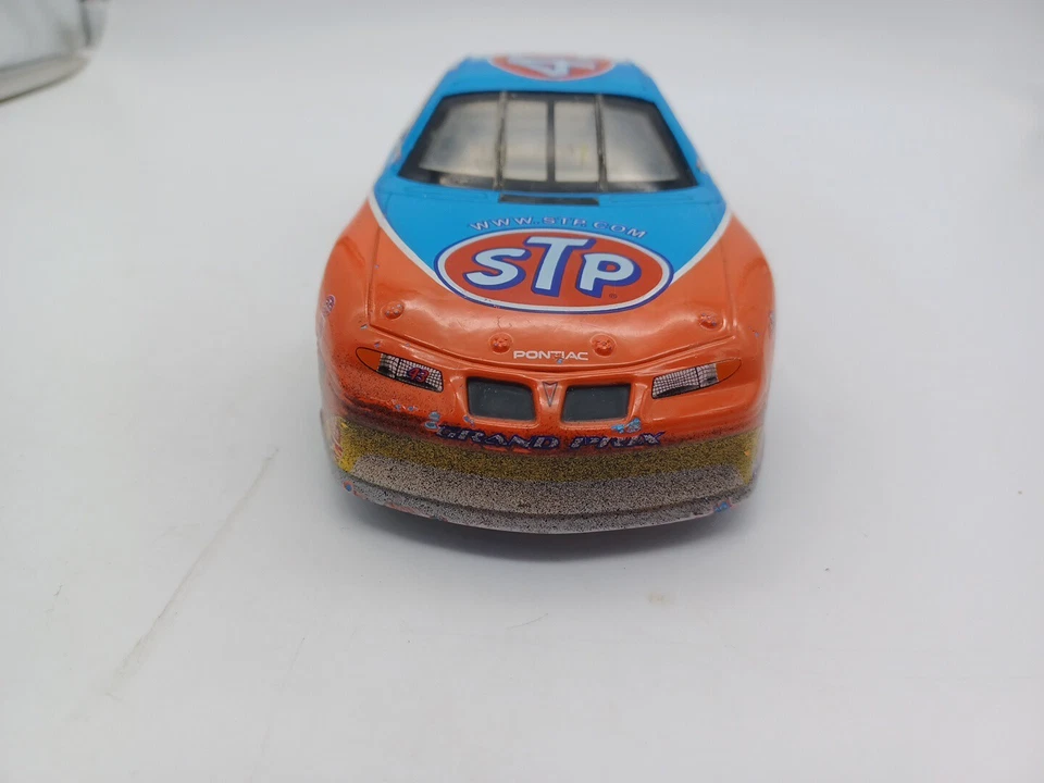 Hot Wheels John Andretti #43 STP escala 1/24 Pontiac Grand Prix 1997 usado - Imagem 4 de 4