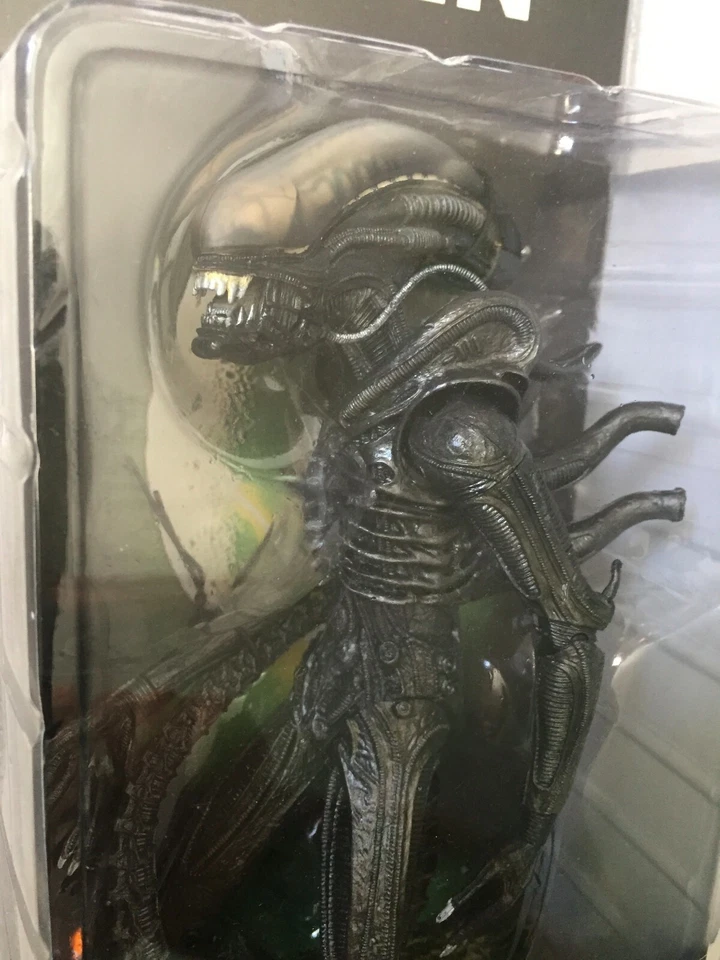 NECA Alien Cult Classics Alien Xenomorph 7" Action Figure Series 2 DISCONTINUED - Image 2 of 4