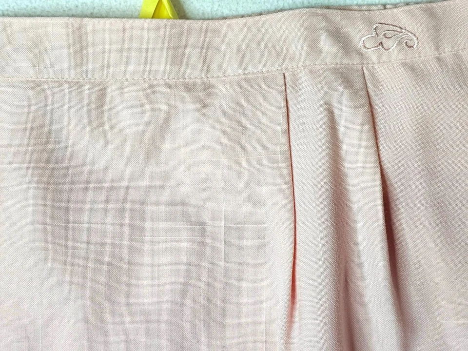 Falda lápiz rosa hasta la rodilla 18W de Morgan Miller mezcla de rayón Foto 3 de 4