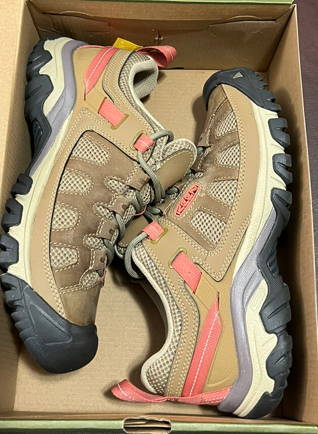 Keen Targhee Vent da donna scarpe da trekking taglia 9M.