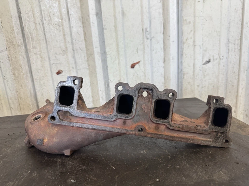 Original Cadillac Eldorado 1985 4.1L Exhaust Manifold (Part #1618865) - Image 4 of 4