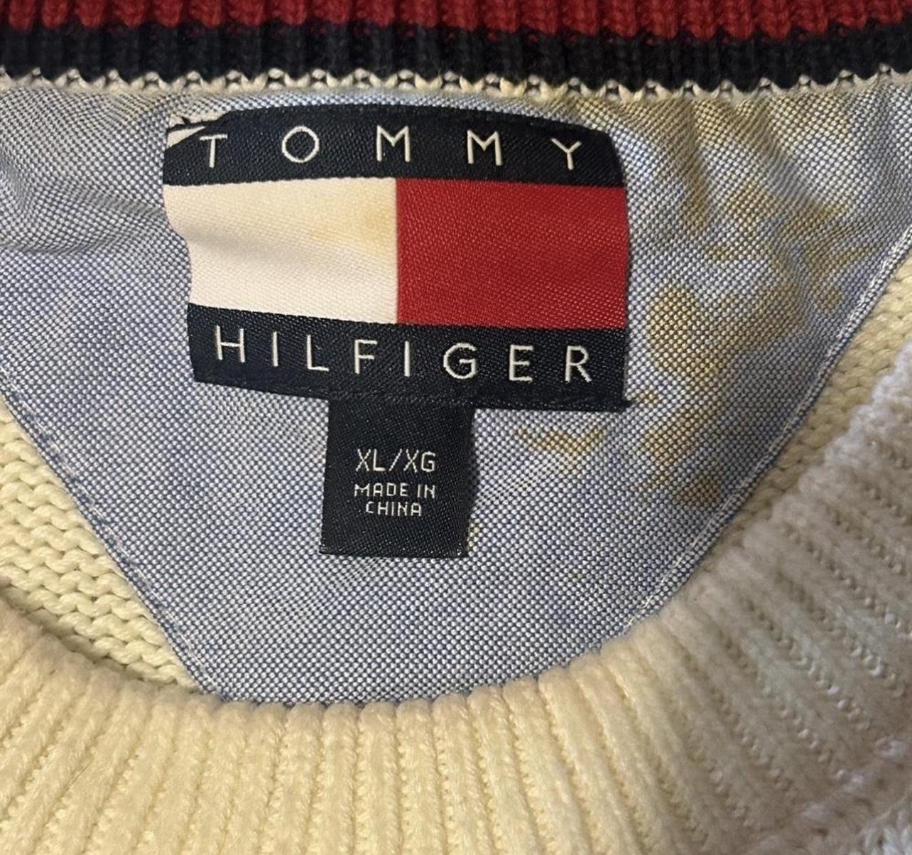 Vintage Casual Crewneck Tommy Hilfiger Sweater Size XL thumbnail 3
