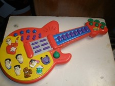 The WIGGLES Guitar 2003 Original Sings, plays music, lots of different songs T6