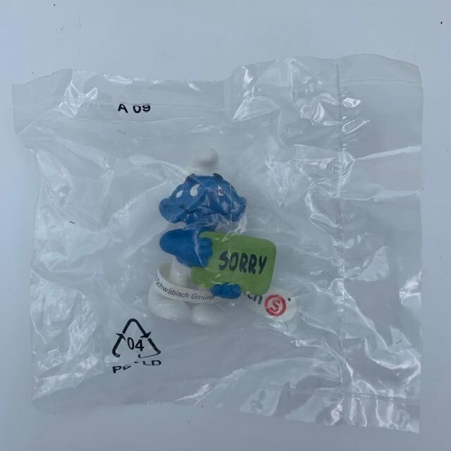 Smurfs 20749 Sorry Sign Smurf Figure 2012 Smurfy Greetings PVC