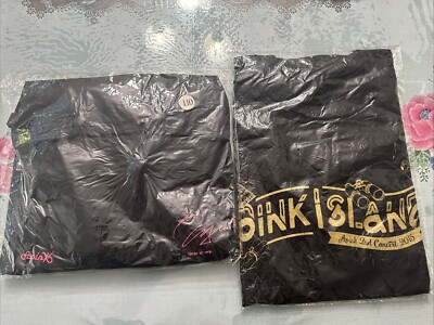 Apink Jacket And Pink Island Shirt Bundle One Size