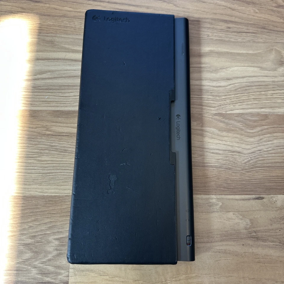 罗技平板电脑键盘保护套 — 第 4/4 张图片