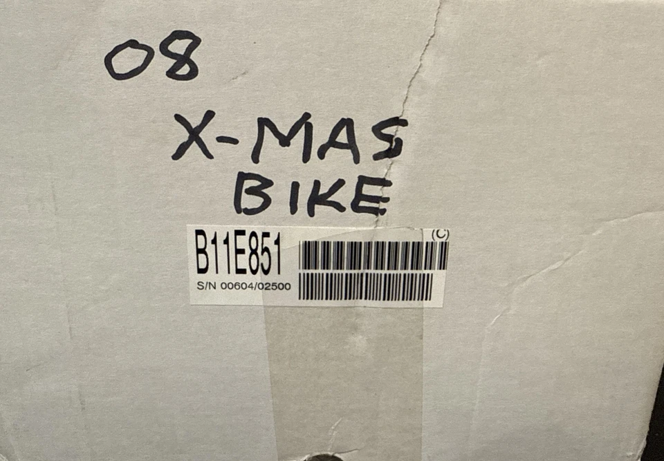 Franklin Mint 2008 Christmas Harley Davidson Softail Diecast Motorcycle 1/10 - Image 2 of 4