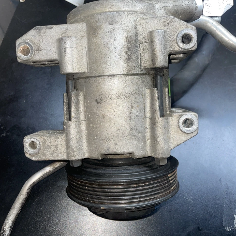 Conjunto de compresor de aire acondicionado Nissan Rogue 2008-2013 2,5 L OEM 08-13 Foto 2 de 4