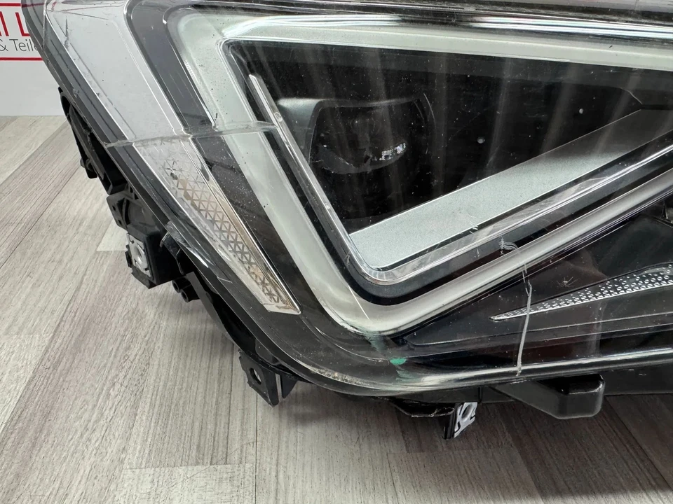 Seat Leon 5F Original Frontscheinwerfer LED Vorne Rechts Defekt 5FG941008F - Bild 4 von 4