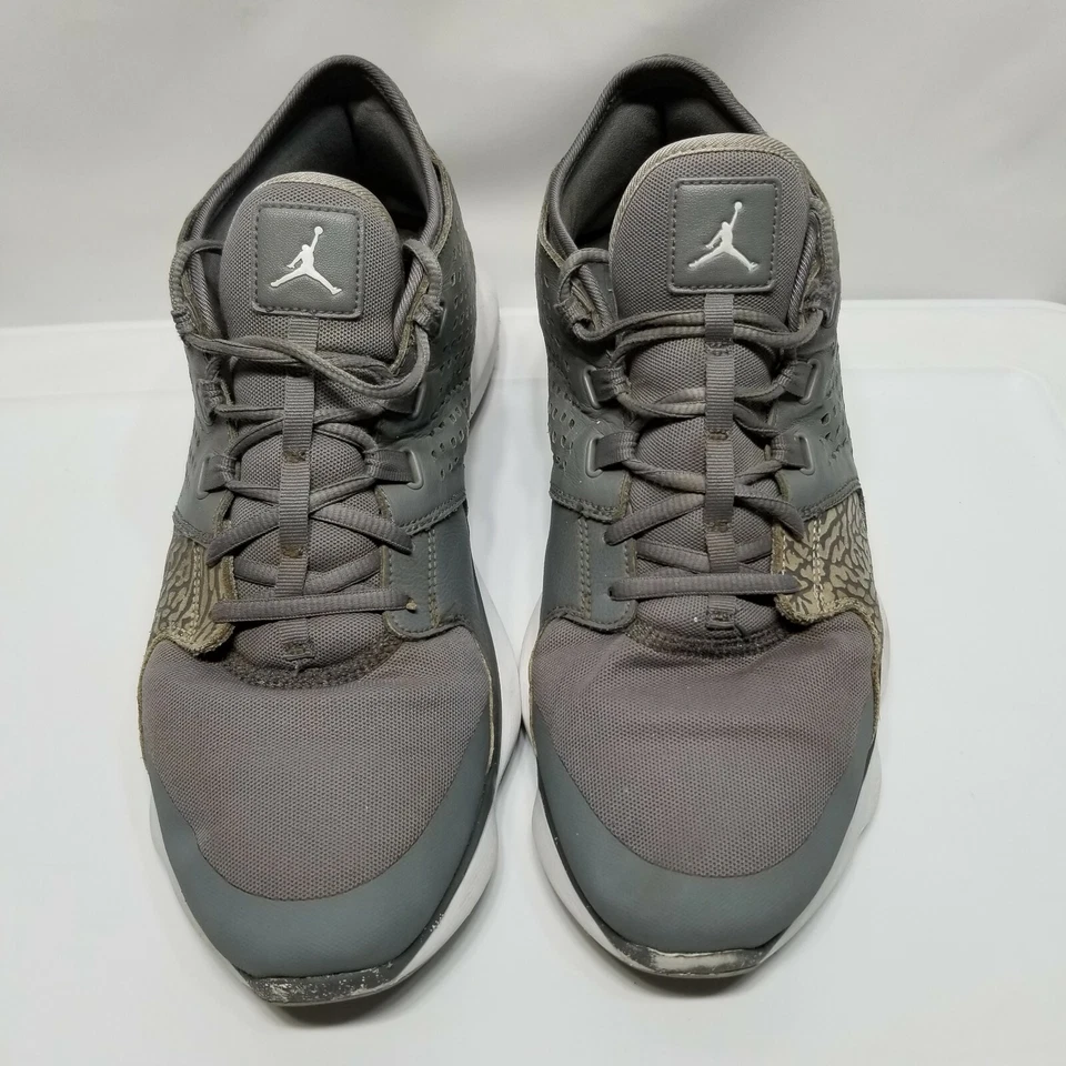 Zapatos de baloncesto para hombre Nike AIR JORDAN FLOW gris 833969 003 talla 13 parte superior media Foto 2 de 4
