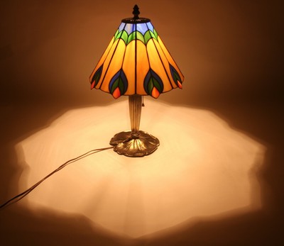 Vintage Lamp W Stained Glass Lampshade Vintage Lamp W Stained Glass Lampshade, Coloured Glass Lamp Shades