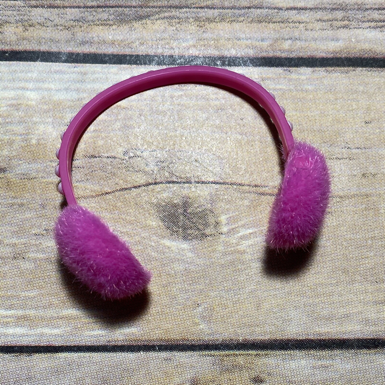 Lol Surprise Omg Doll Dollie Doll Face Accessory Headphones Pink White Fuzzy