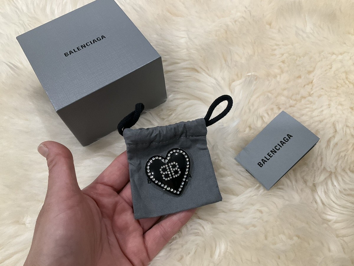BALENCIAGA ハートピアス 片耳 セール】【金属アレルギー対応】 ハート ポイントピアス（片耳用