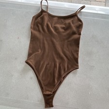 OQQ Brown One Piece Bodysuit Women's M Regular Body Compression Stretch Solid