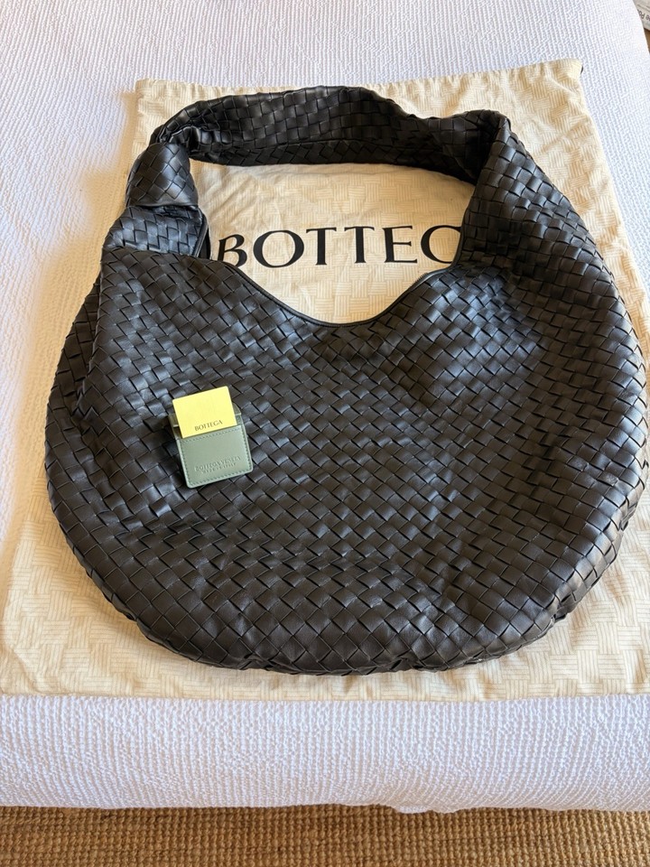 Bottega Veneta Maxi Jodie Black Woven Leather Zip Shoulder Bag Dust Bag