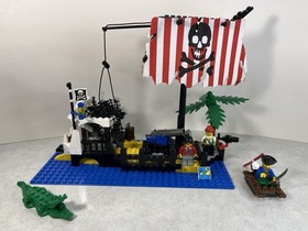 LEGO Pirates: Shipwreck Island (6296)