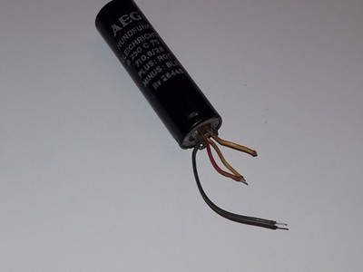 1 Gleichrichter AEG B 250 C 75 aus Loewe Opta Luna Plastik 741WD - Röhrenradio