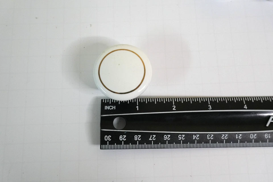 Lot of 10 Vintage Japanese Porcelain Drawer Pulls – Floral & Gold Trim – Screws - Image 3 of 4