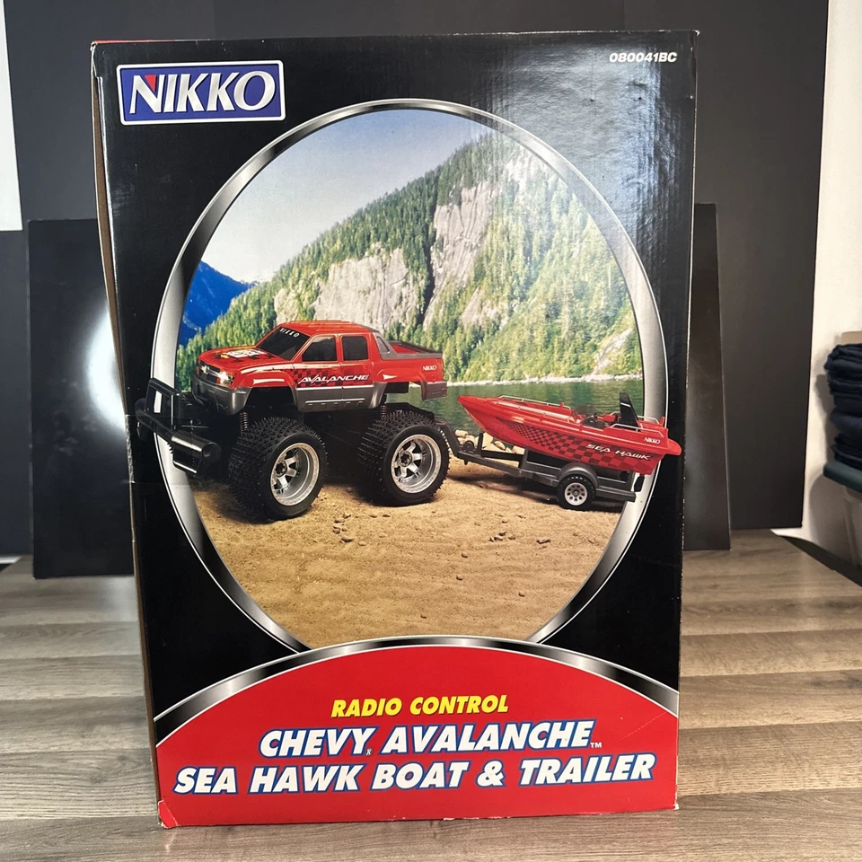 Radiocontrol Nikko Chevy Avalanche con bote Sea Hawk y remolque - Nuevo en caja - 7,2 V Foto 2 de 4
