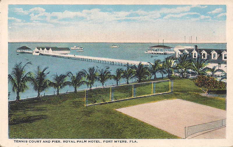 Old postcard Fort Myers, FL, Tennis Court and Pier, Hotel Royal Palm