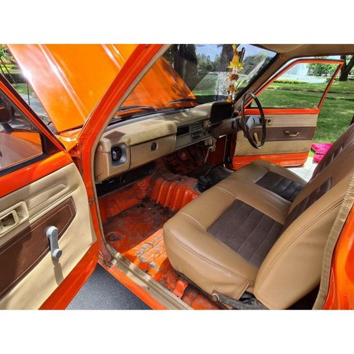 Floor Panel LH Left W/ Bracket For Toyota Hilux RN30 LN30 LN40 1979-1983 Ute - Picture 7 of 9