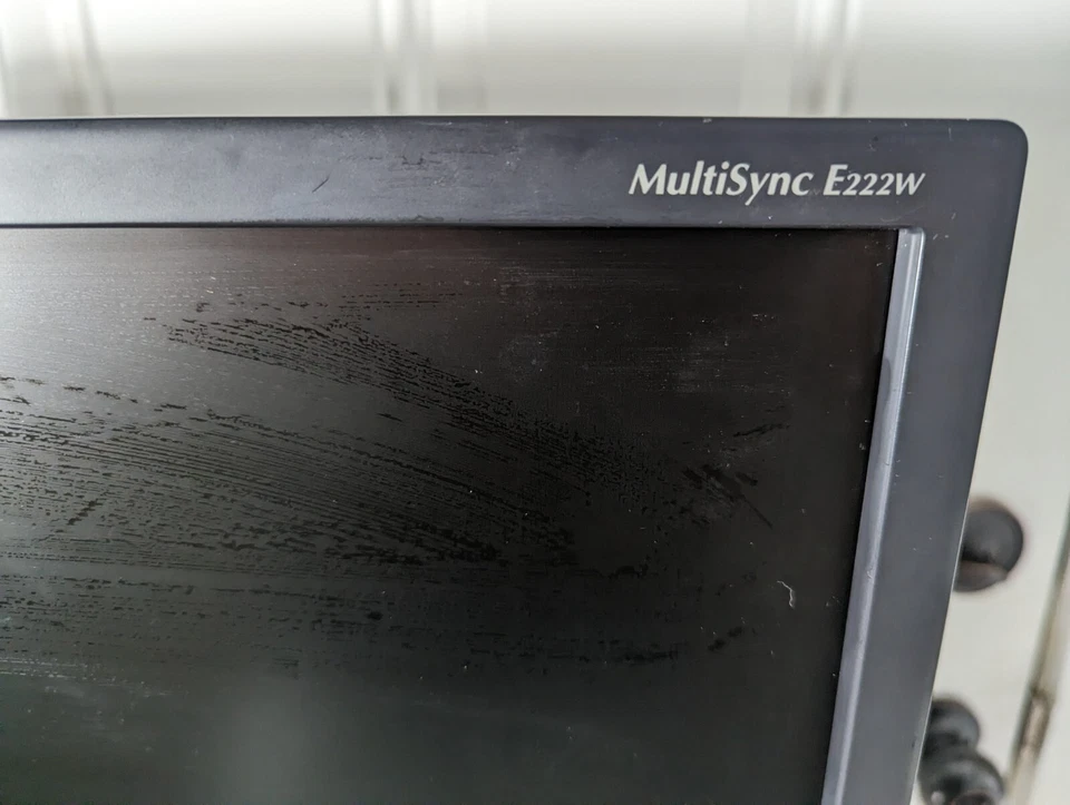 NEC MultiSync E222W Eco-Friendly LCD Widescreen 22" Computer Monitor LightlyUsed - Image 4 of 4