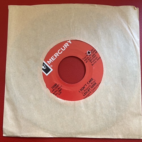 MINT 45 LESLEY GORE. Off And Running/I Don’t Care 1965 Mercury. GREAT SONGS. - Picture 2 of 2