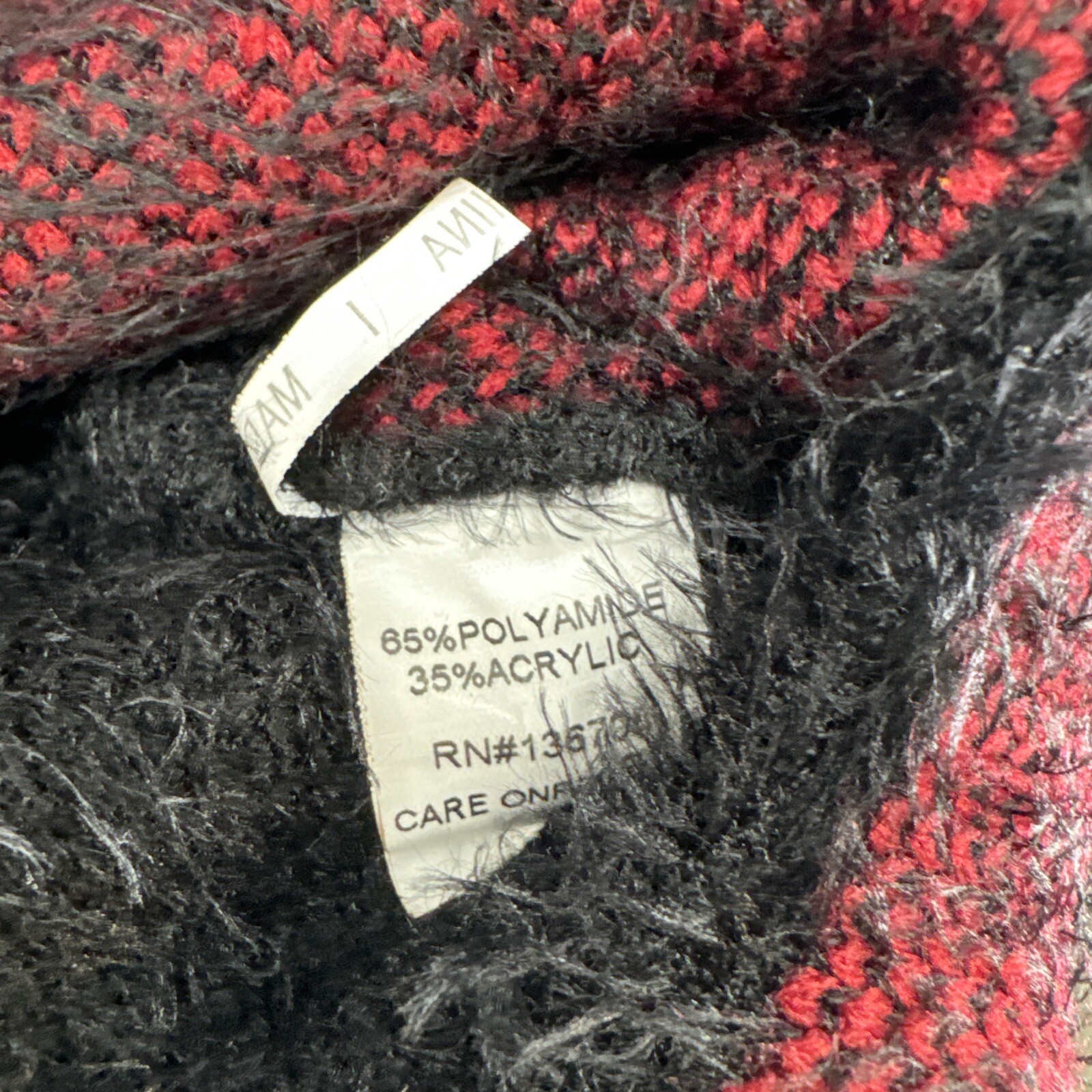 High Secret Women’s 1 Snap Cardigan Sweater Black Red Shaggy Size Medium