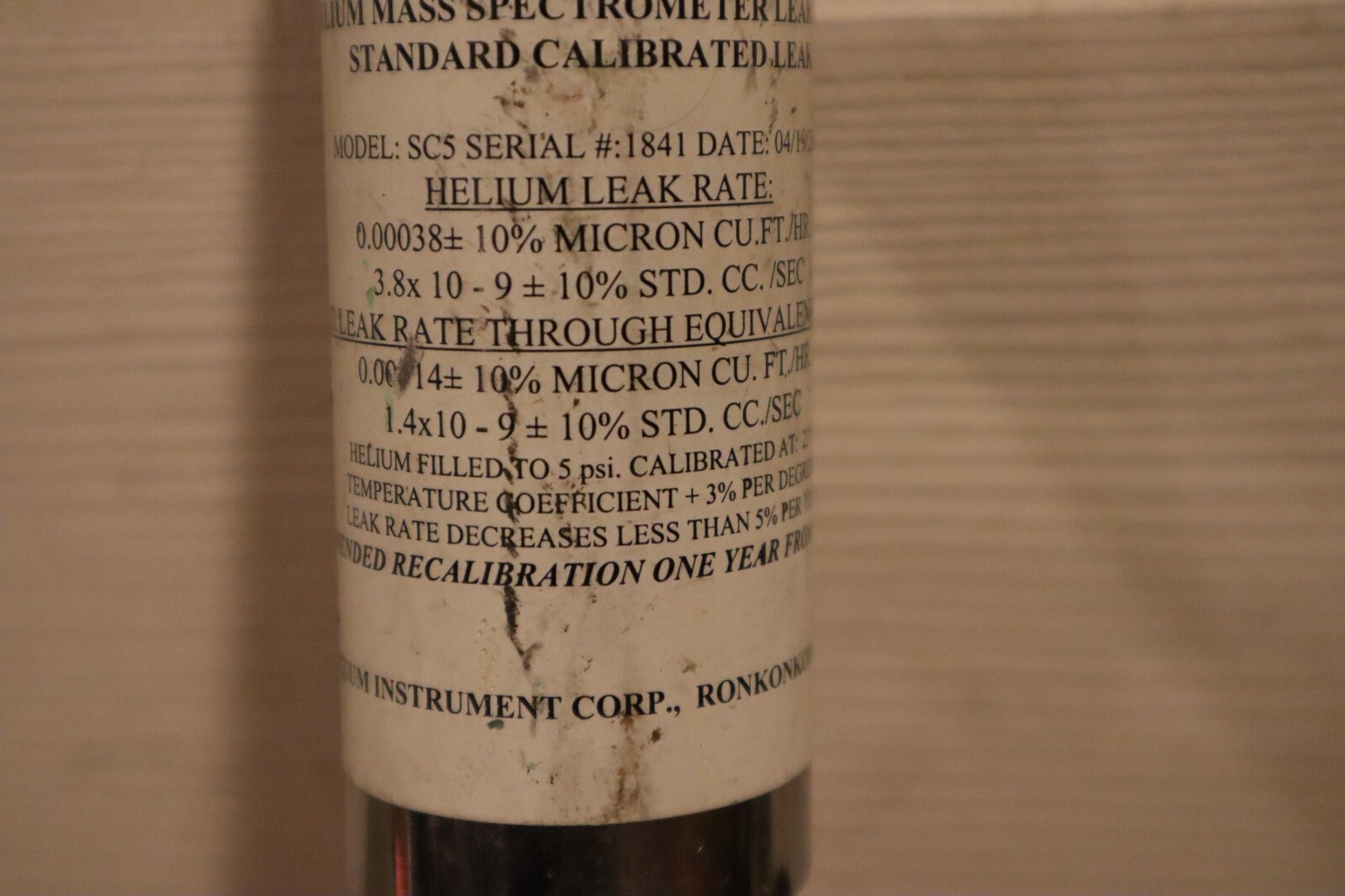 Vacuum Instrument SC5 Helium Mass Spectrometer Standard Leak Detector