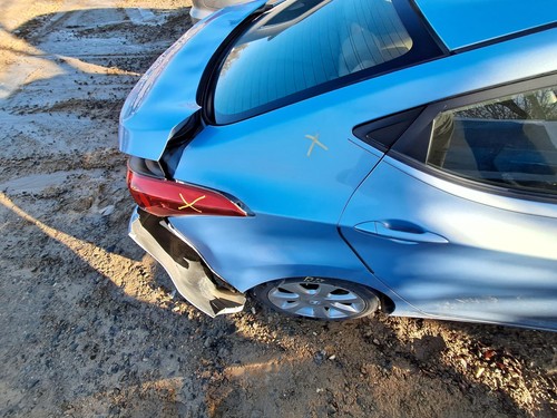 Used Front Right Door Assembly Front fits: 2012 Hyundai Elantra electric Sdn R. - Picture 18 of 24