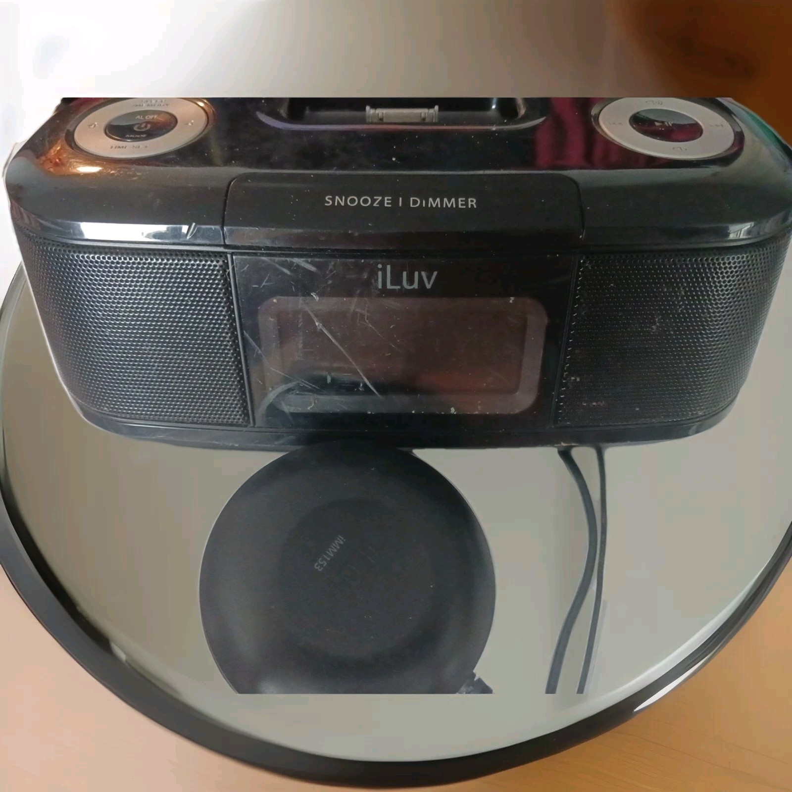 Electronic iLuv Alarm Clock Cell Phone Dock Model No IMM153BLK-01