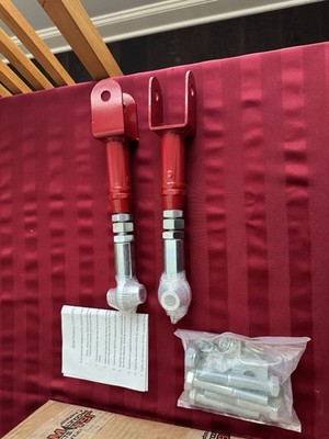 2015-2023 Mustang J&M Toe Links In Red 25410/25411