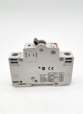 Cutler-Hammer WMS1C25 Circuit Breaker 25 Amp 240 VAC 1 Pole DIN Rail Mount Used
