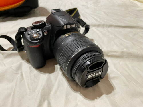 Nikon D3100 14.2MP DSLR Camera Kit w/ 3 Lenses, AF-S DX 18-55mm, 55-200mm, 35mm - Picture 7 of 16