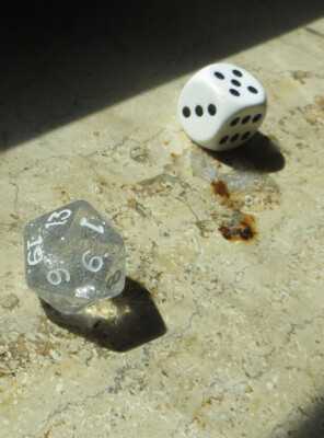 Koplow Glitter clear d20 - collectible RPG dice