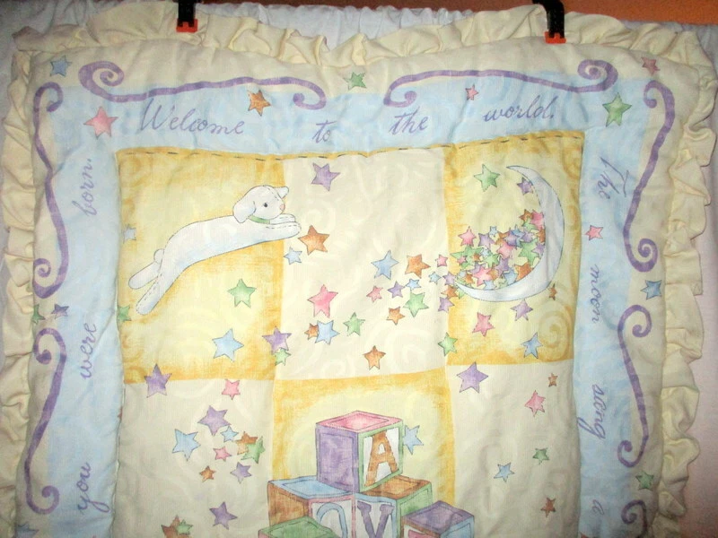 JUEGO DE CAMA INFANTIL 7 PIEZAS BIENVENIDO AL MUNDO EDREDÓN PAÑAL LT COV 2 CENEFAS Foto 2 de 4